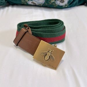 Authentic Gucci Bee web belt: green & red  💯 Authentic (#409437 H17WT) 95/38